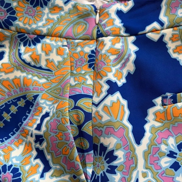Zara High Rise Flat Front Paisley Zip Up Shorts Size Small - Picture 4 of 4